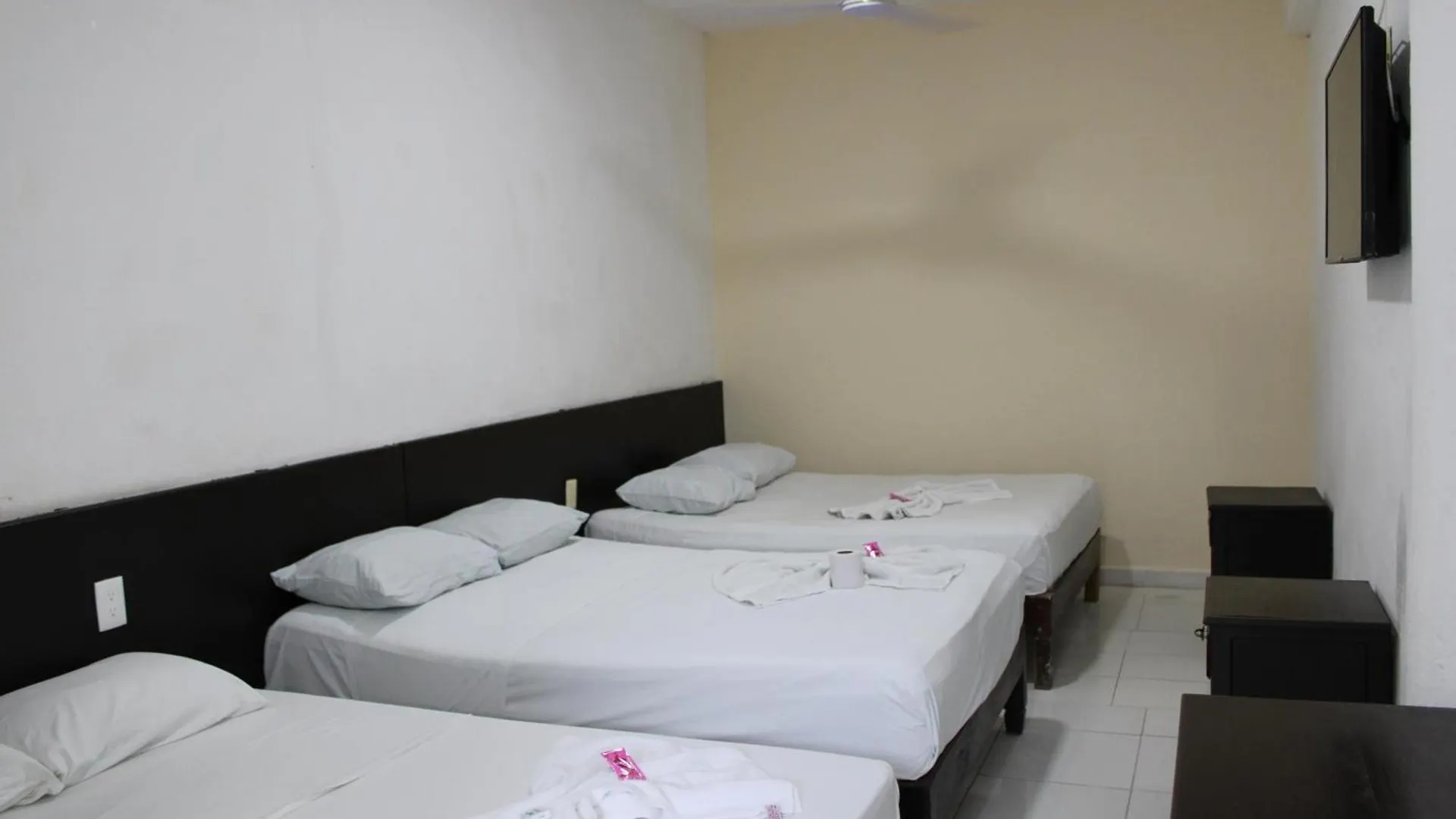 Oyo Hotel Colibri Chetumal 3*,  Mexico